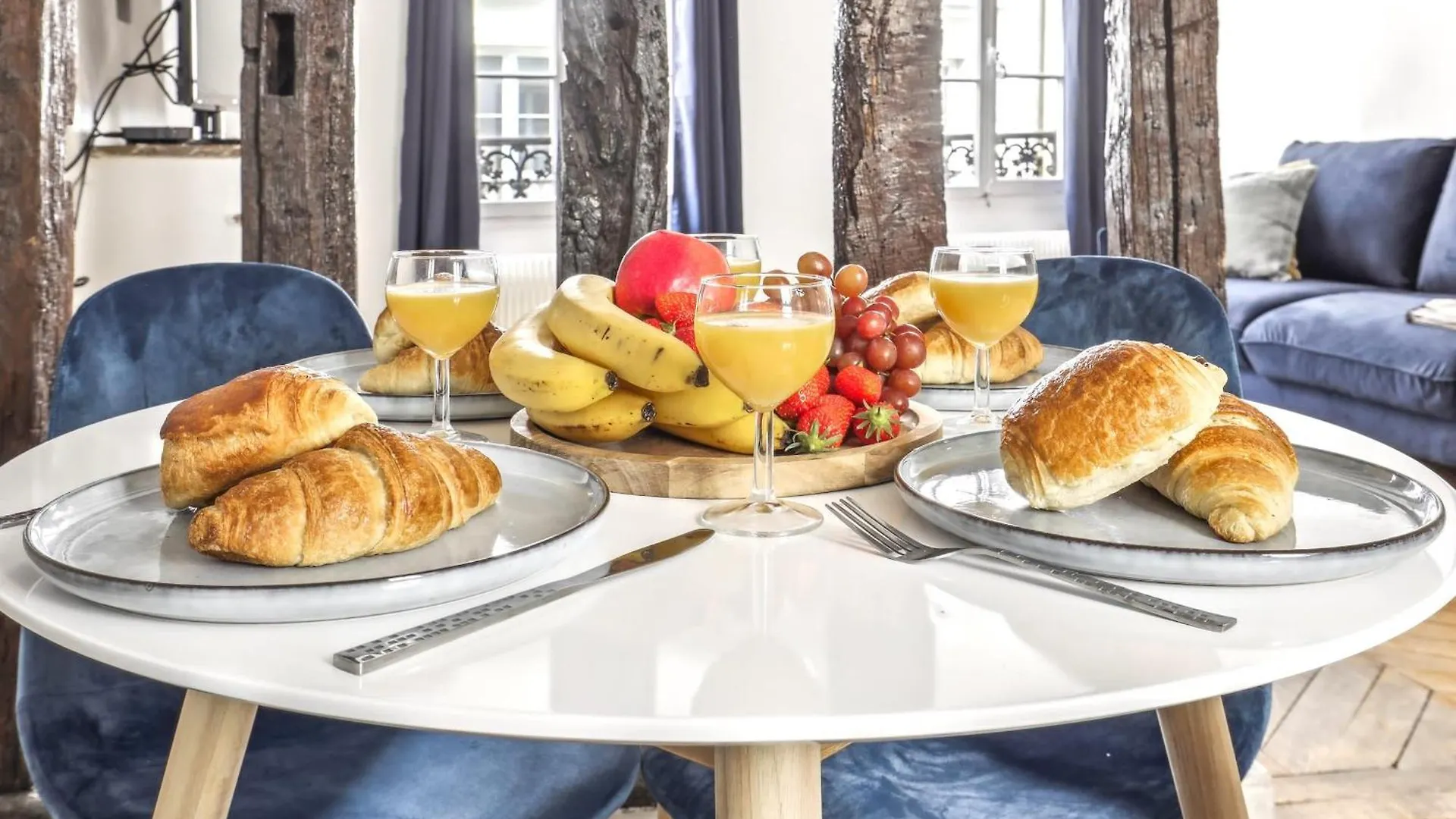 Bnbnova - Le Marais & Place De La Republique - 2Br Paris 0*,  Frankrike