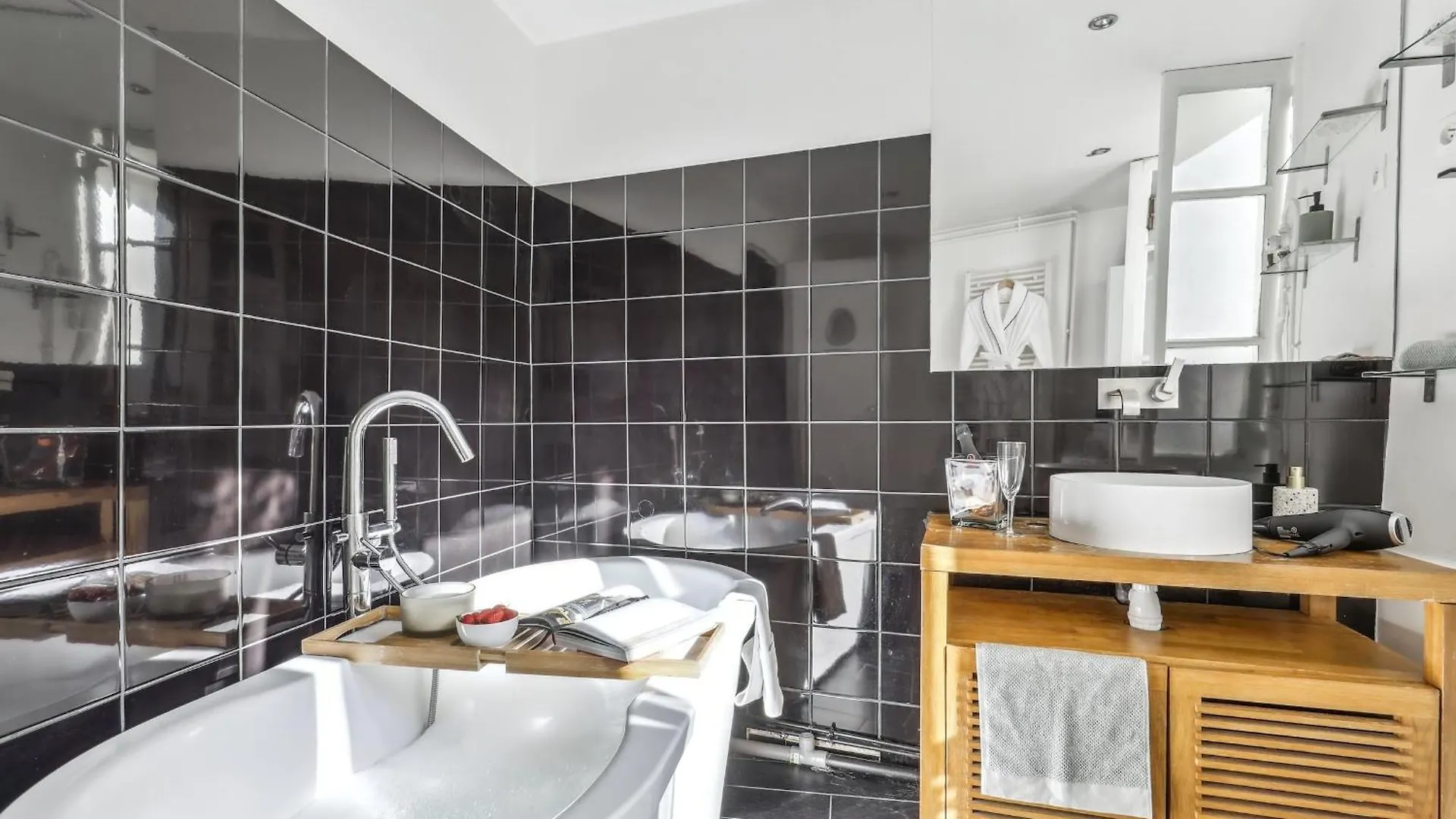 Bnbnova - Le Marais & Place De La Republique - 2Br Paris Apartamento